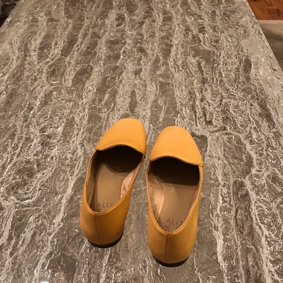 Naturalizer leather flats - Picture 3 of 5